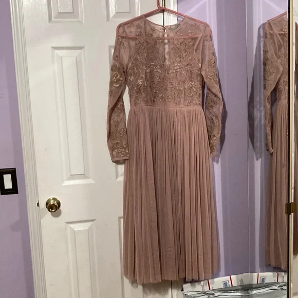 knee length dresses for ladies Rent ASOS DESIGN Long Sleeve Midi Dress With Cup Detail In Chocolate main image 1